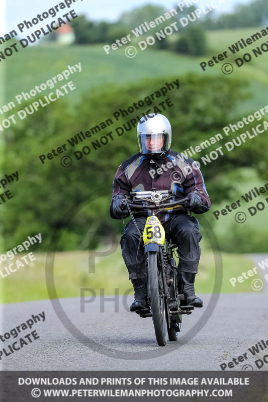 Vintage motorcycle club;eventdigitalimages;no limits trackdays;peter wileman photography;vintage motocycles;vmcc banbury run photographs